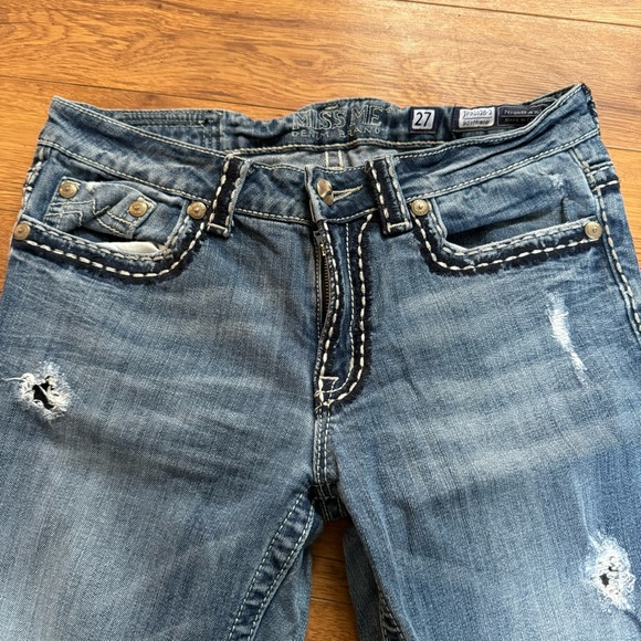 Miss Me 3/4 Length Jeans - Picture 5 of 5